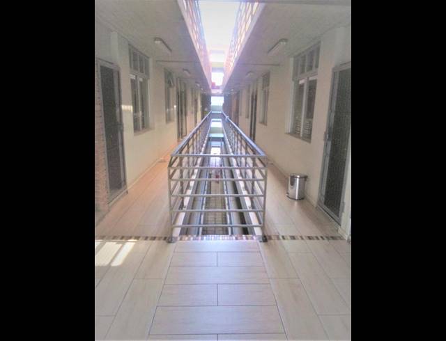 1 BEDROOM PROPERTY TO RENT IN NEWTOWN